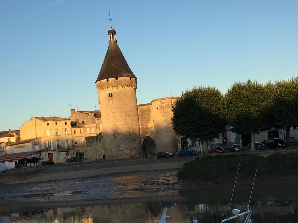 Chez Valorine Hotel Libourne Exterior photo